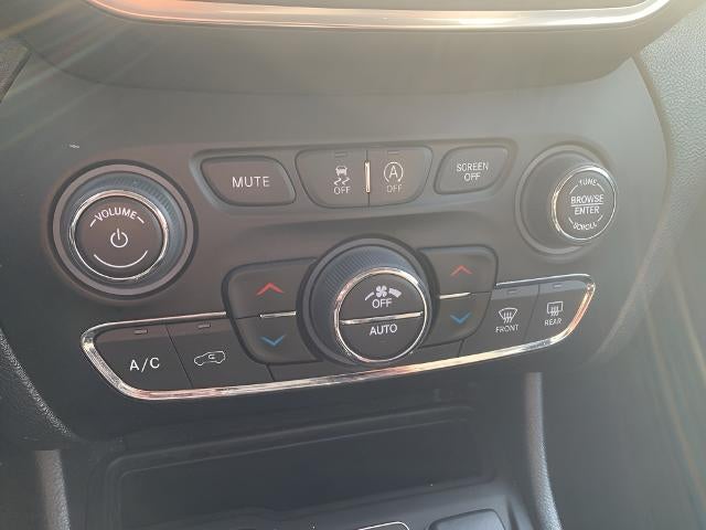 2022 Jeep Cherokee Latitude Lux