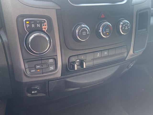 2017 RAM 1500 Express Quad Cab 4x4 6'4" Box