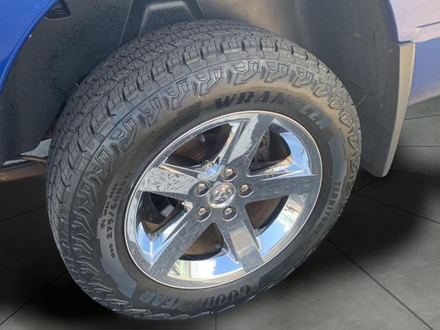 2017 RAM 1500 Express Quad Cab 4x4 6'4" Box