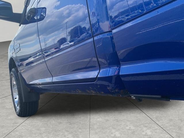 2017 RAM 1500 Express Quad Cab 4x4 6'4" Box