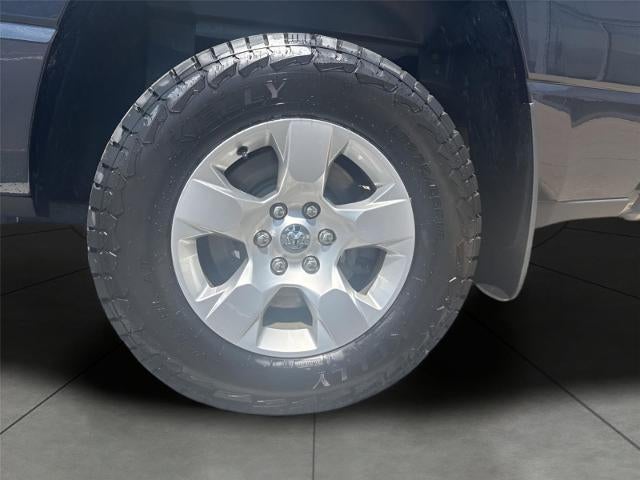 2020 RAM 1500 Big Horn Crew Cab 4x4 5'7" Box