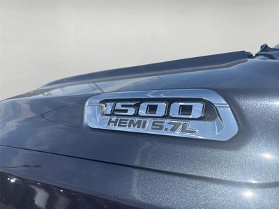 2020 RAM 1500 Big Horn Crew Cab 4x4 5'7" Box