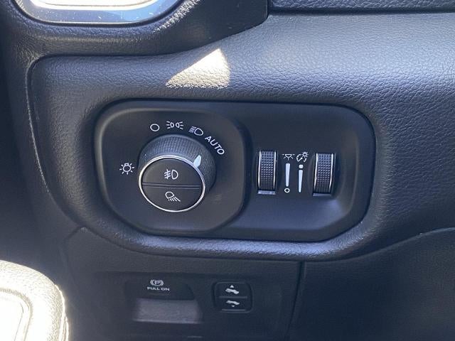 2023 RAM 1500 Laramie Crew Cab 4x4 5'7" Box
