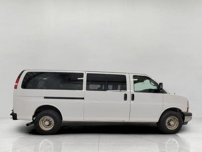 2019 Chevrolet Express Passenger 3500 LT