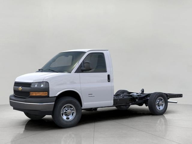 2026 Chevrolet Express Cutaway 3500 Base