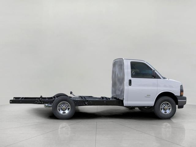 2026 Chevrolet Express Cutaway 3500 Base