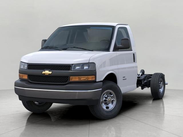 2026 Chevrolet Express Cutaway 3500 Base