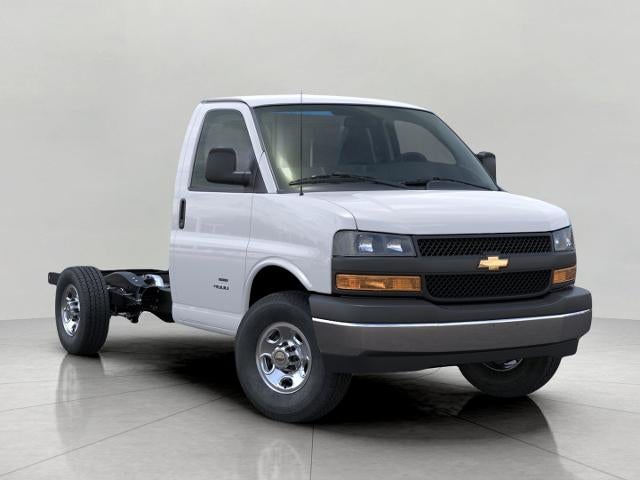 2026 Chevrolet Express Cutaway 3500 Base