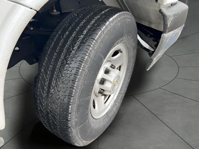 2024 Chevrolet Express Cargo 2500 Base