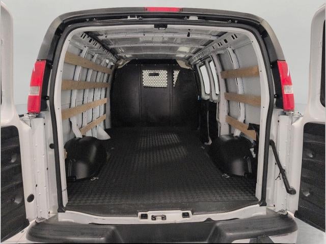 2025 Chevrolet Express Cargo Base