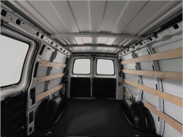 2025 Chevrolet Express Cargo Base
