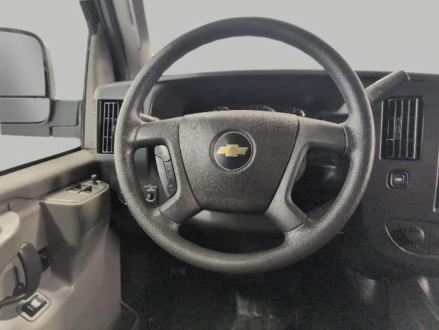2025 Chevrolet Express Cargo Base
