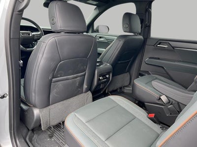 2025 GMC Acadia AT4