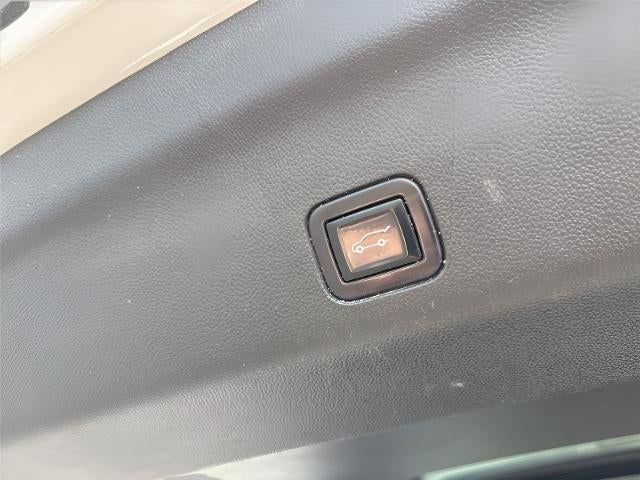 2022 GMC Yukon XL AT4