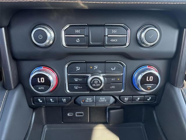 2022 GMC Yukon XL AT4