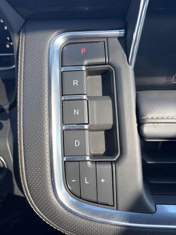 2022 GMC Yukon XL AT4