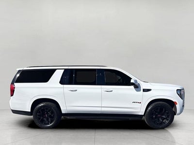 2022 GMC Yukon XL AT4