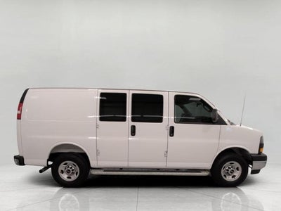 2025 GMC Savana Cargo Base