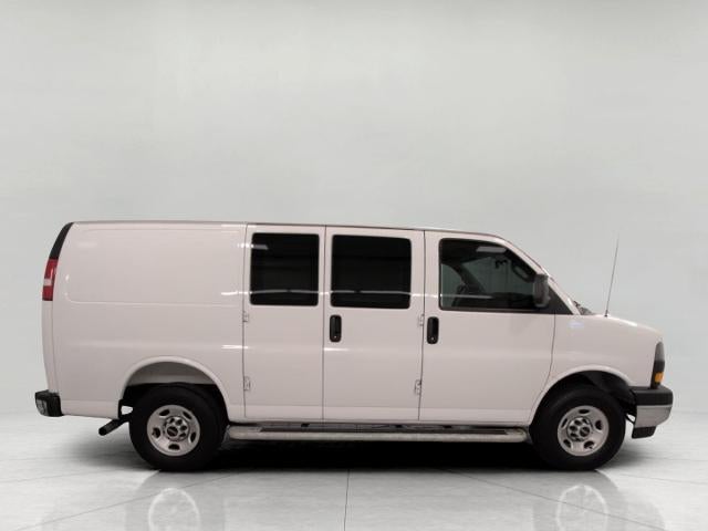 2025 GMC Savana Cargo Base