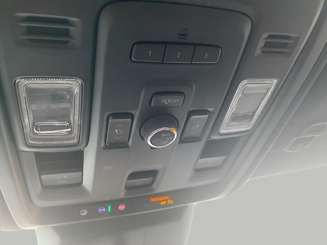 2022 Cadillac Escalade ESV Premium Luxury