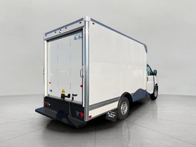 2025 Chevrolet Express Cutaway 3500 Base