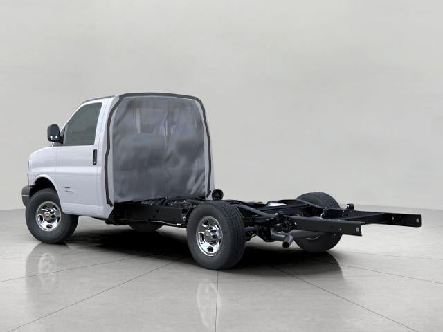2026 Chevrolet Express Cutaway 3500 Base