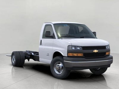 2026 Chevrolet Express Cutaway 3500 Base