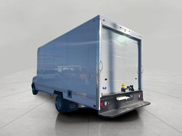 2025 Chevrolet Express Cutaway 3500 Base