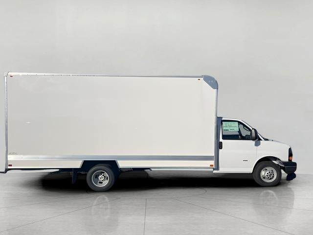 2025 Chevrolet Express Cutaway 3500 Base