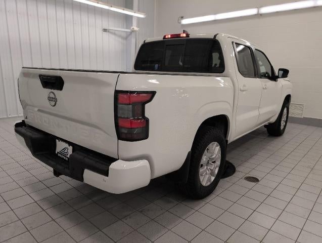 2022 Nissan Frontier Crew Cab SV 4x4