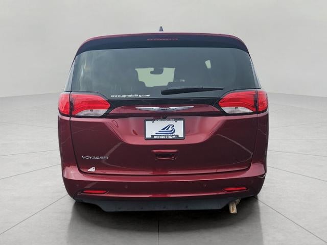 2021 Chrysler Voyager LXI