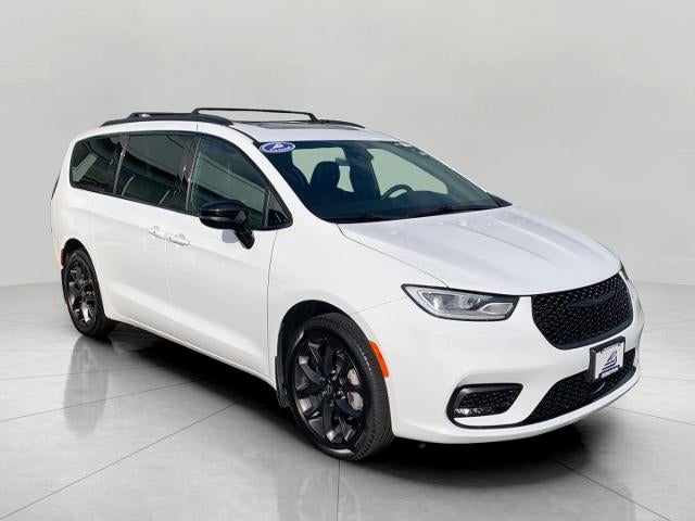 2025 Chrysler Pacifica Limited AWD