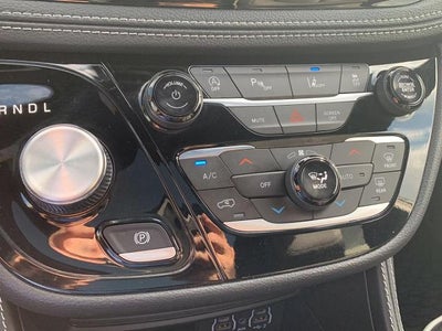 2025 Chrysler Pacifica Limited AWD