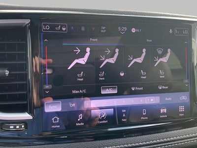 2025 Chrysler Pacifica Limited AWD