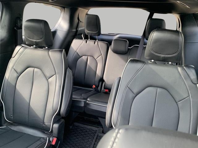 2025 Chrysler Pacifica Limited AWD