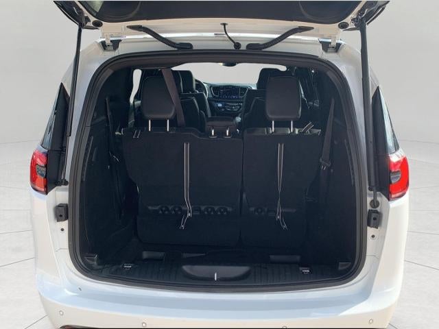 2025 Chrysler Pacifica Limited AWD