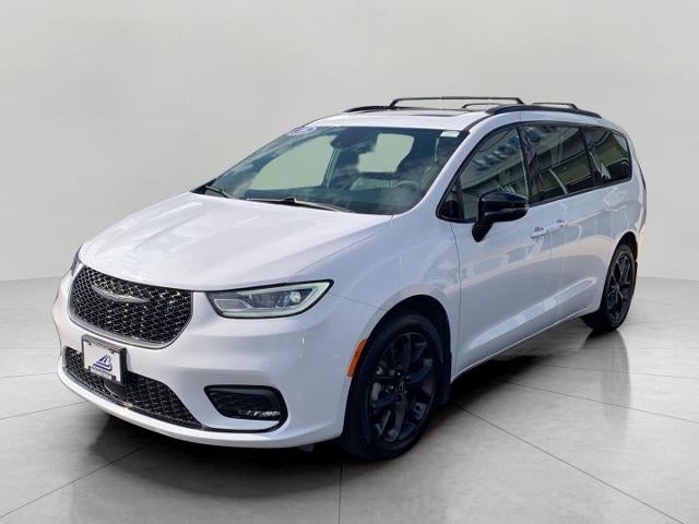 2025 Chrysler Pacifica Limited AWD