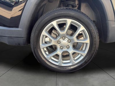 2023 Jeep Compass Latitude Lux FWD