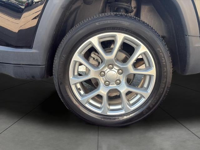 2023 Jeep Compass Latitude Lux FWD