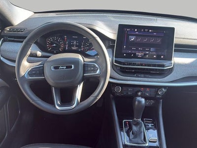 2023 Jeep Compass Latitude Lux FWD