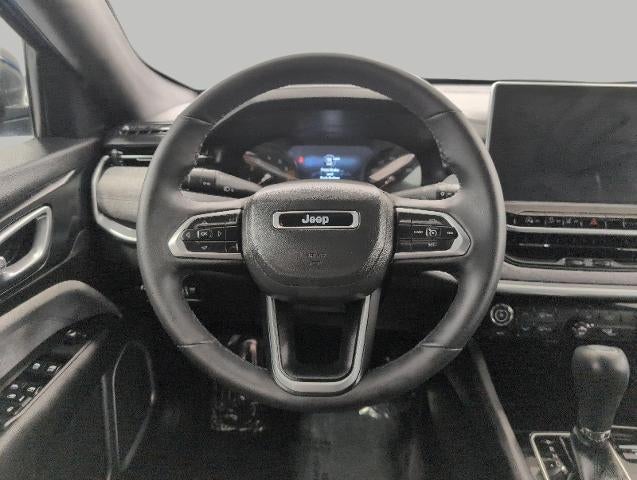 2023 Jeep Compass Latitude Lux FWD