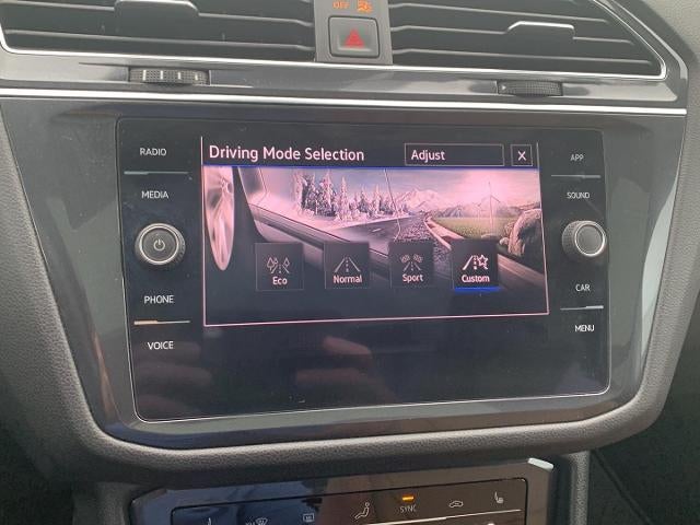 2022 Volkswagen Tiguan 2.0T SE