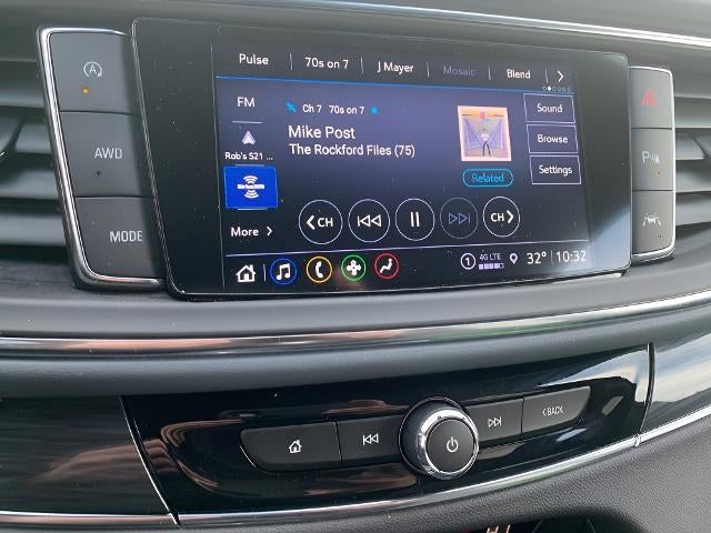 2024 Buick Enclave Essence