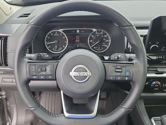 2024 Nissan Pathfinder SL 4WD