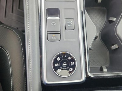 2024 Nissan Pathfinder SL 4WD