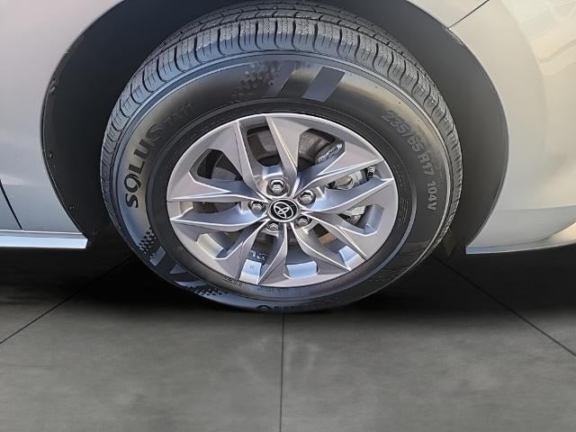 2025 Toyota Sienna LE