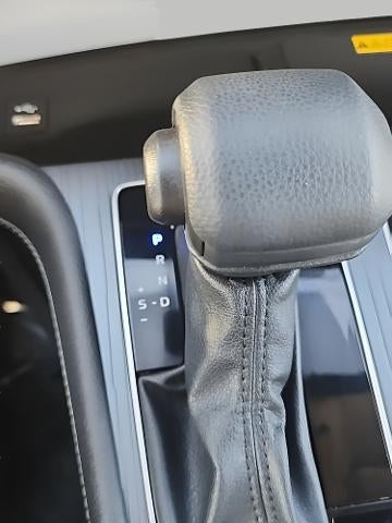 2025 Toyota Sienna LE