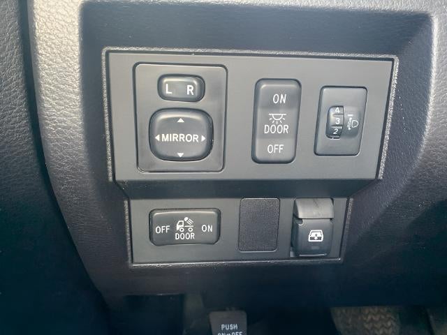 2015 Toyota Tundra 4WD Truck SR5