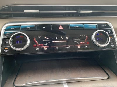 2024 Genesis GV80 Base