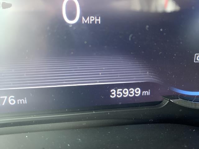 2024 Genesis GV80 Base